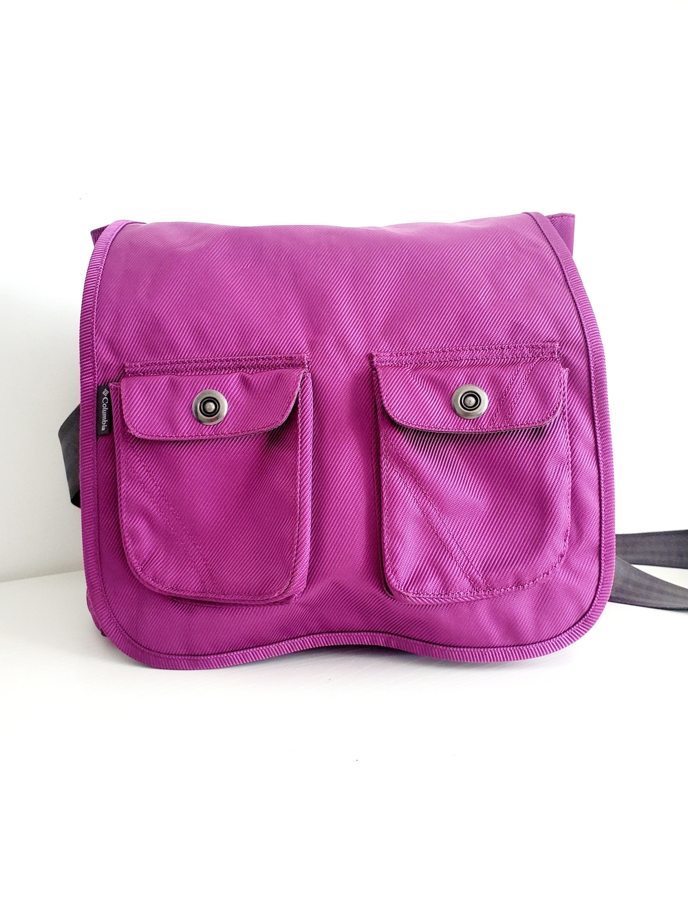 Columbia Purple Crossbody Messenger Bag with Front Snap Pockets